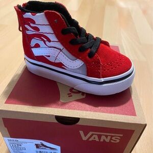 NWT Size 4 toddler flaming red sk8-hi zip vans